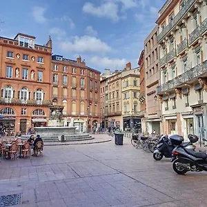  Appartement Ibiza -sublime Studio Place De La Trinite- Netflix France